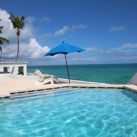 Water'S Edge Villa - Oceanfront With Private Pool Nassau Esterno foto